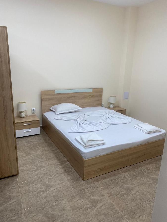 Golden Sea View Apartments Pomorie Buitenkant foto