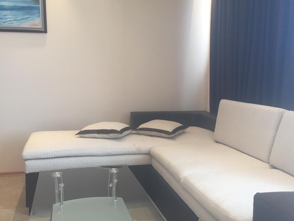 Golden Sea View Apartments Pomorie Buitenkant foto