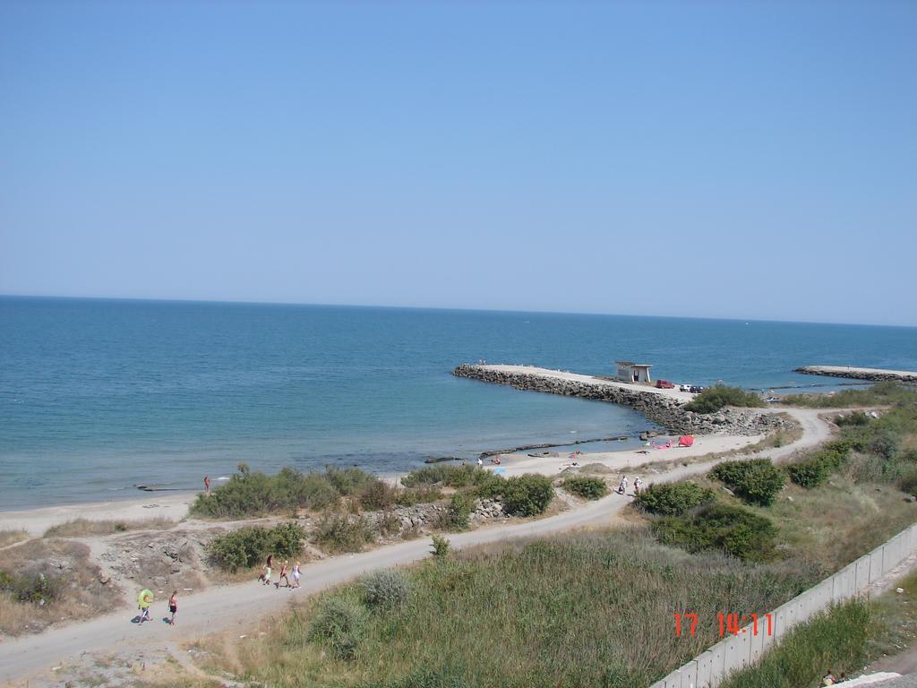 Golden Sea View Apartments Pomorie Buitenkant foto